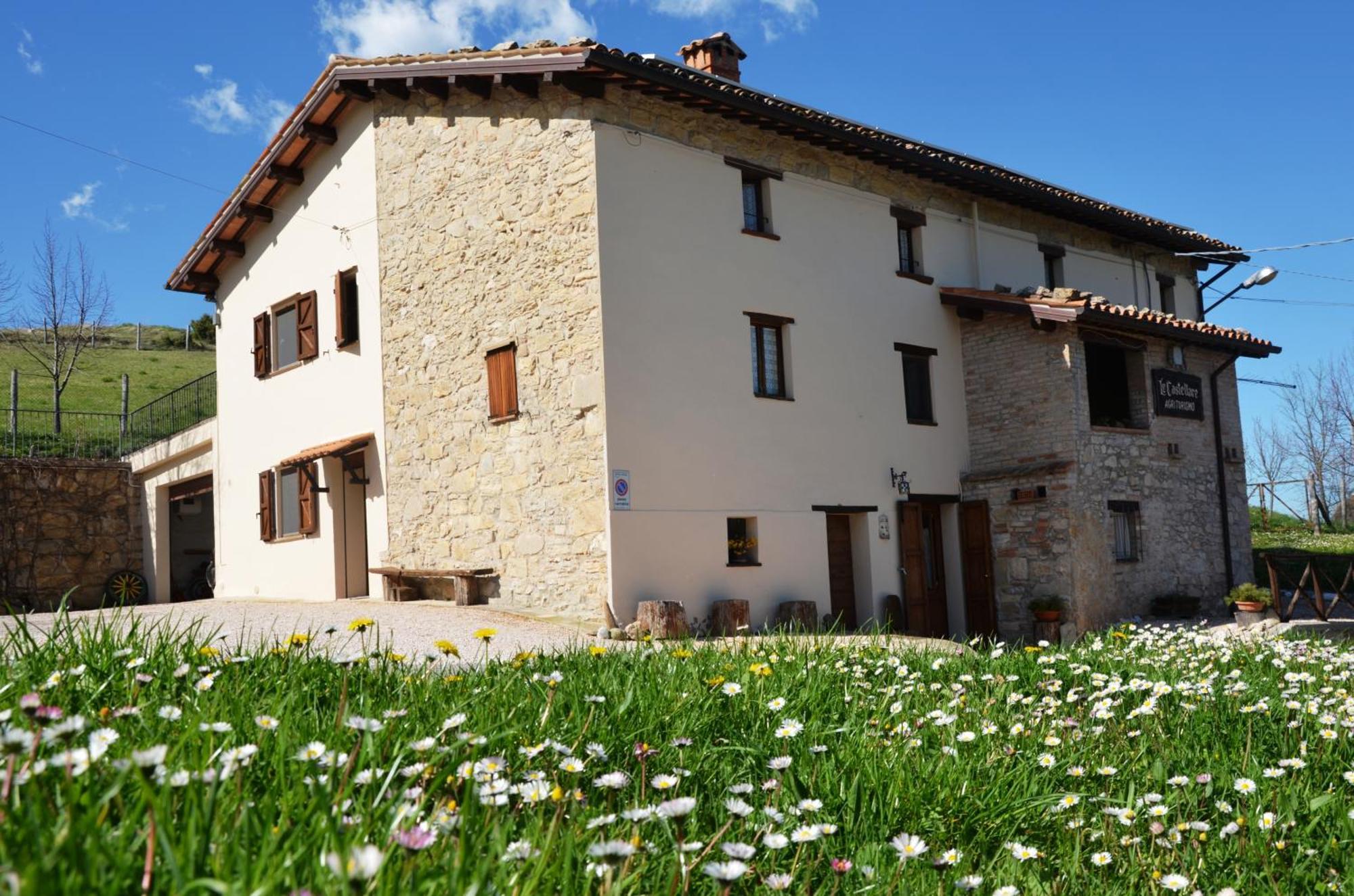 Agriturismo Le Castellare มอนเตมอนาโก ภายนอก รูปภาพ