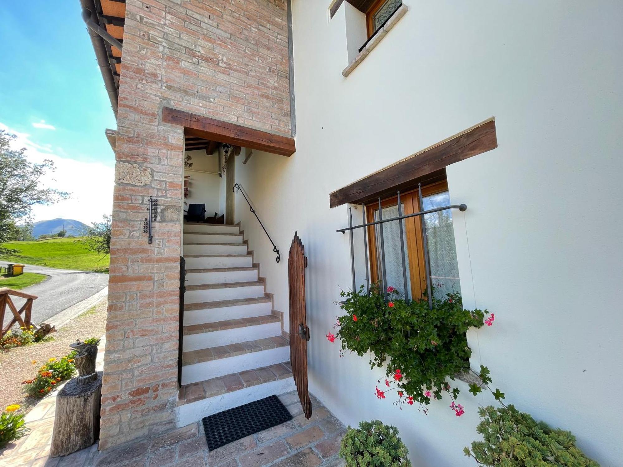 Agriturismo Le Castellare มอนเตมอนาโก ภายนอก รูปภาพ