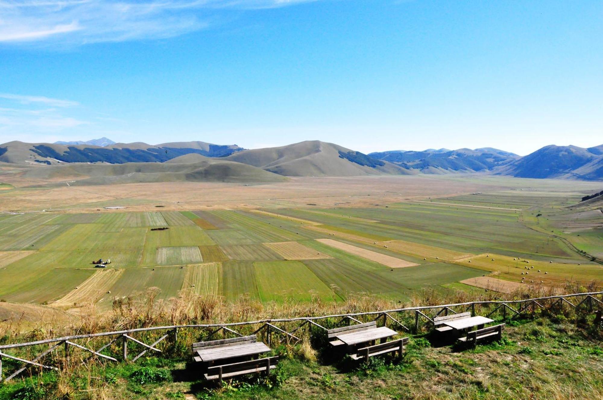 Agriturismo Le Castellare มอนเตมอนาโก ภายนอก รูปภาพ