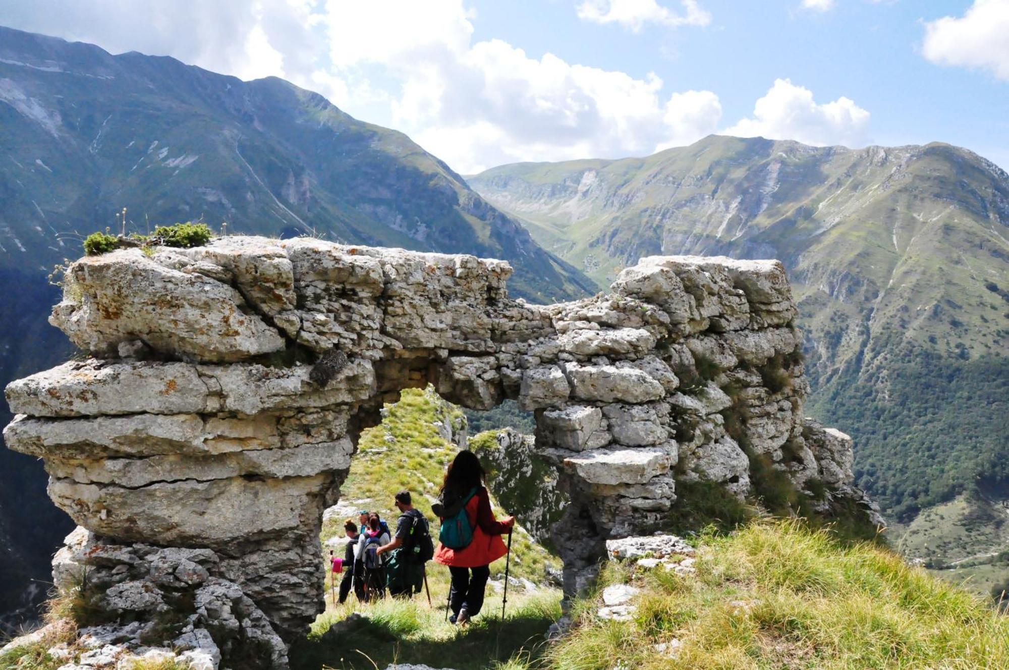 Agriturismo Le Castellare มอนเตมอนาโก ภายนอก รูปภาพ